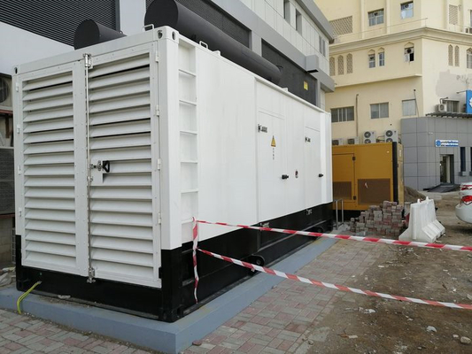 acheter Garantie fonctionnante d'heures du générateur 1000 diesel silencieux d'IP21 1200kva Cummins online manufacture